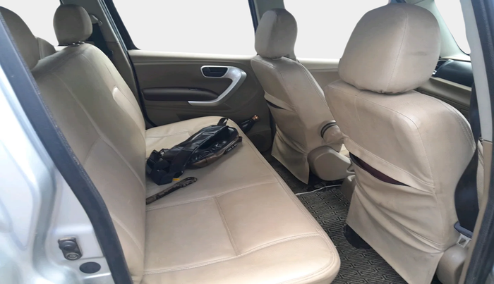 2015 Mahindra TUV300 T8, Diesel, Manual, 88,552 km, interior