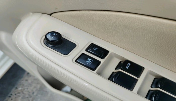 2017 Maruti Dzire VXI, Petrol, Manual, 86,991 km, interior