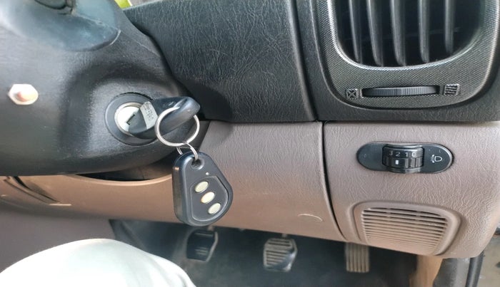 2011 Mahindra Scorpio VLX 2WD, Diesel, Manual, 1,60,830 km, interior