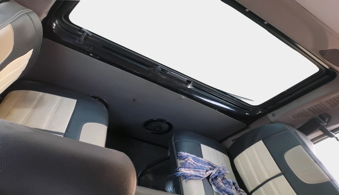 2011 Mahindra Scorpio VLX 2WD, Diesel, Manual, 1,60,830 km, interior