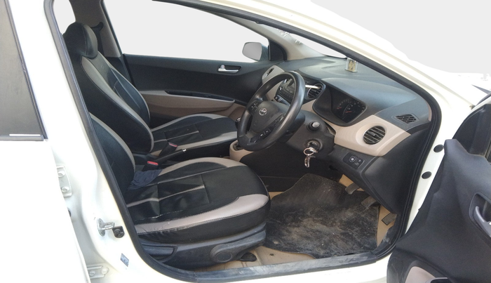 2016 Hyundai Xcent S 1.2, Petrol, Manual, 90,784 km, interior