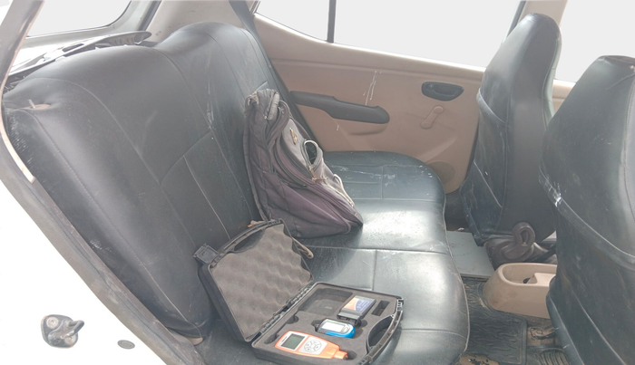 2010 Hyundai i10 ERA 1.1, Petrol, Manual, 1,07,835 km, interior