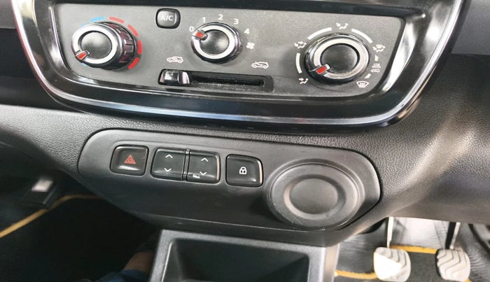 2018 Renault Kwid RXT 0.8 (O), Petrol, Manual, 33,781 km, interior