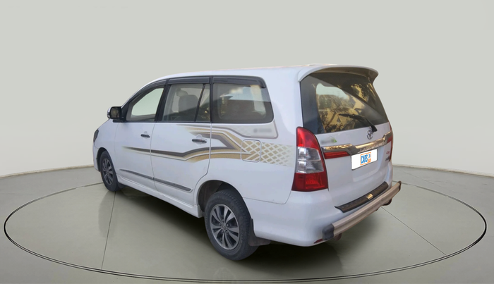 2015 Toyota Innova 2.5 VX 8 STR, Diesel, Manual, 1,50,700 km, exterior