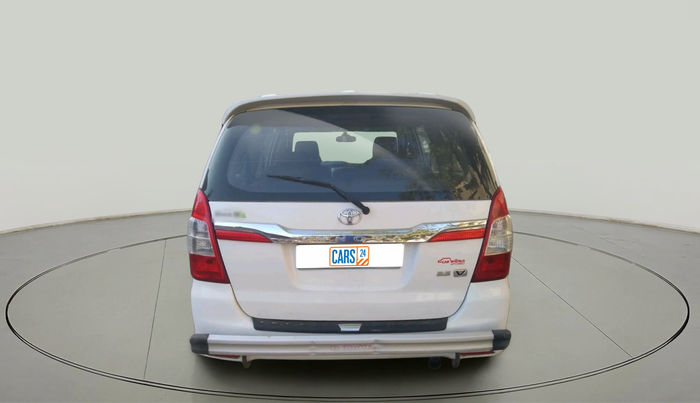 2015 Toyota Innova 2.5 VX 8 STR, Diesel, Manual, 1,50,700 km, exterior