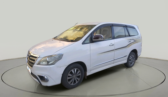 2015 Toyota Innova 2.5 VX 8 STR, Diesel, Manual, 1,50,700 km, exterior