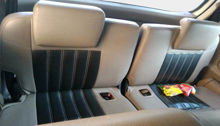 2015 Toyota Innova 2.5 VX 8 STR, Diesel, Manual, 1,50,700 km, interior