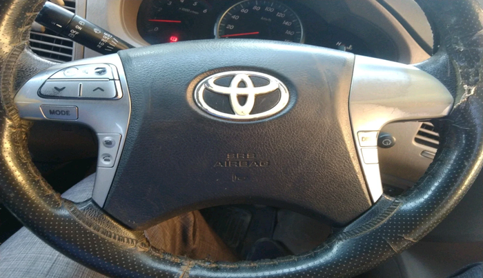 2015 Toyota Innova 2.5 VX 8 STR, Diesel, Manual, 1,50,700 km, interior