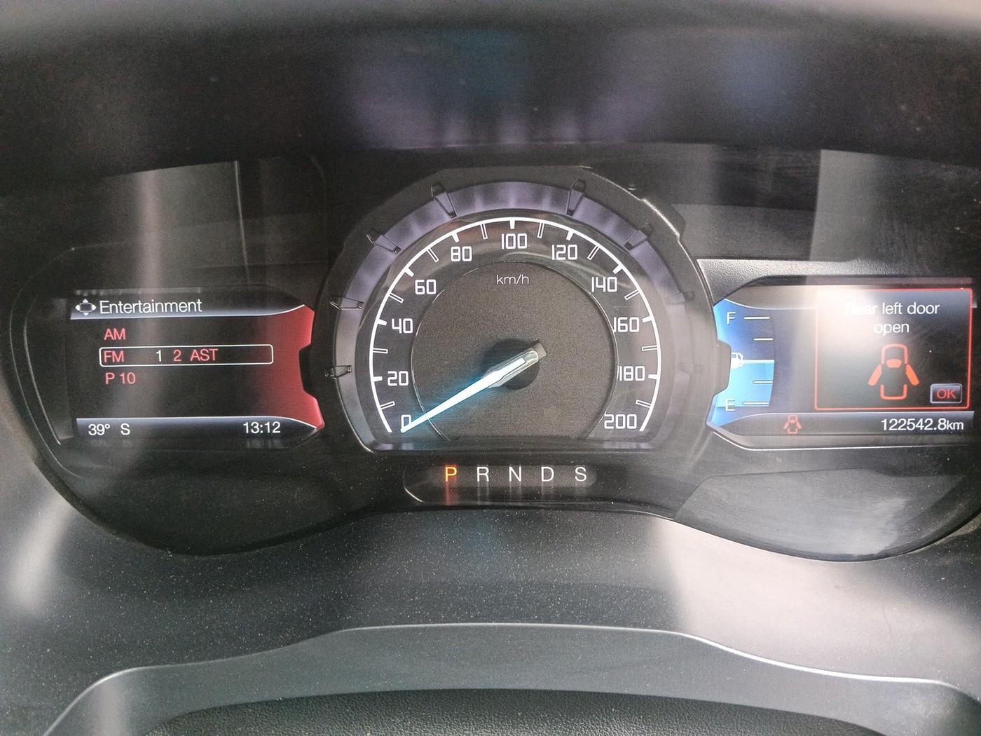 2019 Ford Endeavour TITANIUM PLUS 3.2 4X4 AT SUNROOF, Diesel, Automatic, 1,22,542 km, interior