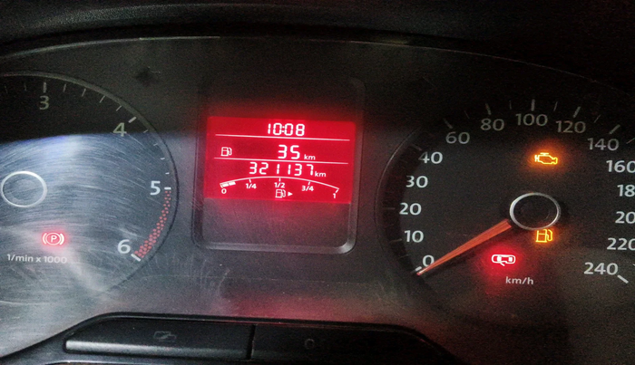 2013 Volkswagen Polo COMFORTLINE 1.2L, Diesel, Manual, 3,21,137 km, interior