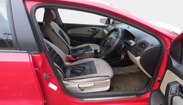 2010 Volkswagen Polo COMFORTLINE 1.2L, Diesel, Manual, 1,19,014 km, interior