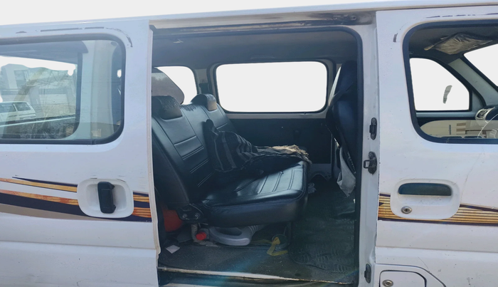 2019 Maruti Eeco 5 STR WITH A/C+HTR, Petrol, Manual, 1,81,757 km, interior