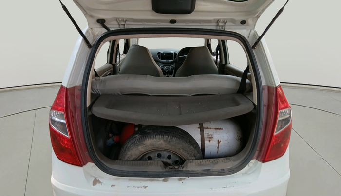 2011 Hyundai i10 MAGNA 1.1, CNG, Manual, 96,919 km, exterior