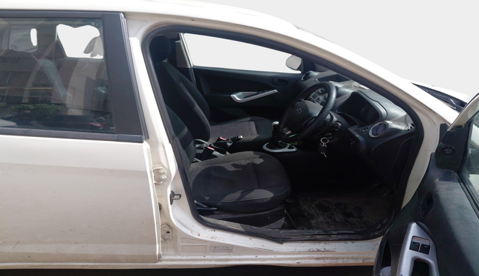 2014 Ford Figo ZXI 1.4 DIESEL, Diesel, Manual, 1,35,294 km, interior