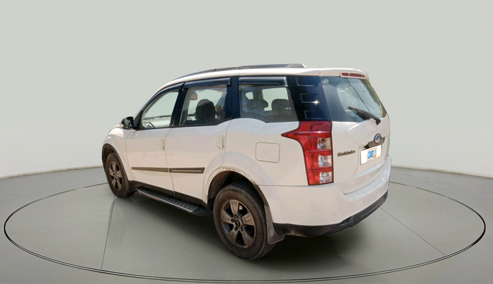 2015 Mahindra XUV500 W8, Diesel, Manual, 1,12,050 km, exterior