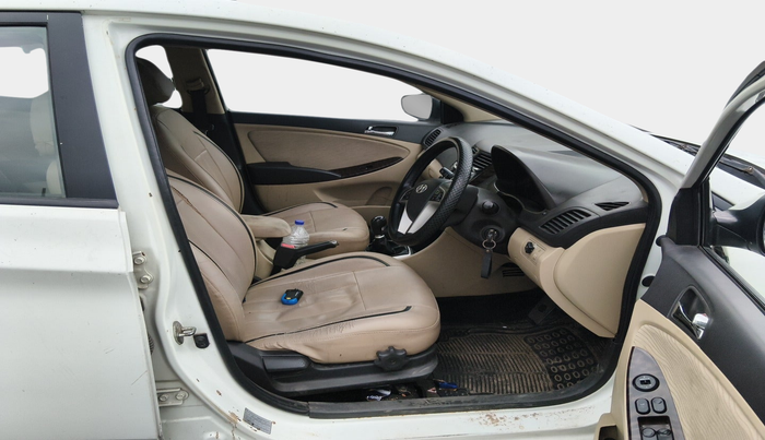 2013 Hyundai Verna FLUIDIC 1.6 VTVT EX, Petrol, Manual, 79,255 km, interior