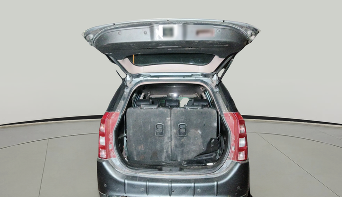 2014 Mahindra XUV500 W6, Diesel, Manual, 1,65,388 km, exterior