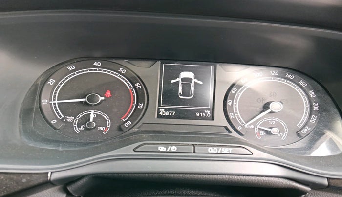 2022 Skoda KUSHAQ STYLE 1.0L TSI AT (6 AIRBAGS), Petrol, Automatic, 43,877 km, interior