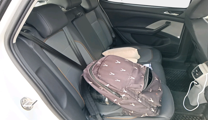 2022 Skoda KUSHAQ STYLE 1.0L TSI AT (6 AIRBAGS), Petrol, Automatic, 43,877 km, interior