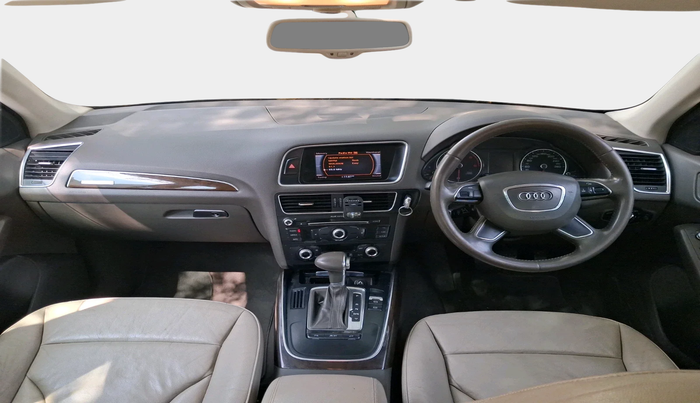 2013 Audi Q5 2.0 TDI QUATTRO, Diesel, Automatic, 1,04,225 km, interior