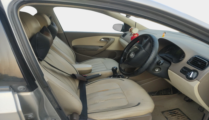 2012 Skoda Rapid ELEGANCE 1.6 TDI CR MT, Diesel, Manual, 2,04,247 km, interior