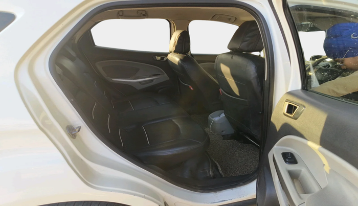 2013 Ford Ecosport TITANIUM 1.5L DIESEL, Diesel, Manual, 1,11,806 km, interior