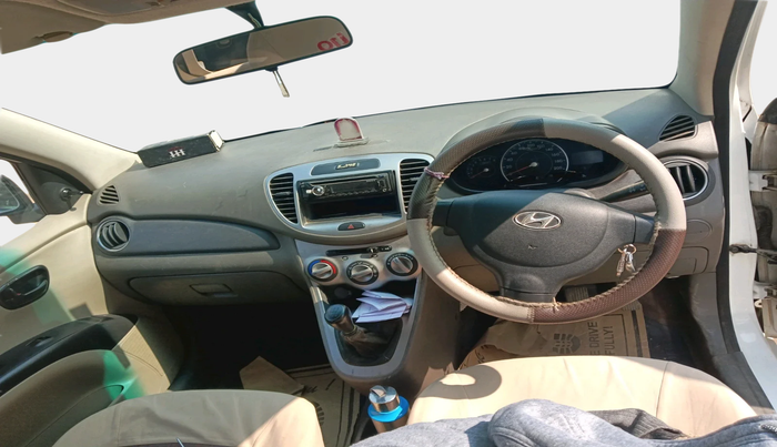 2014 Hyundai i10 MAGNA 1.1, Petrol, Manual, 72,600 km, interior