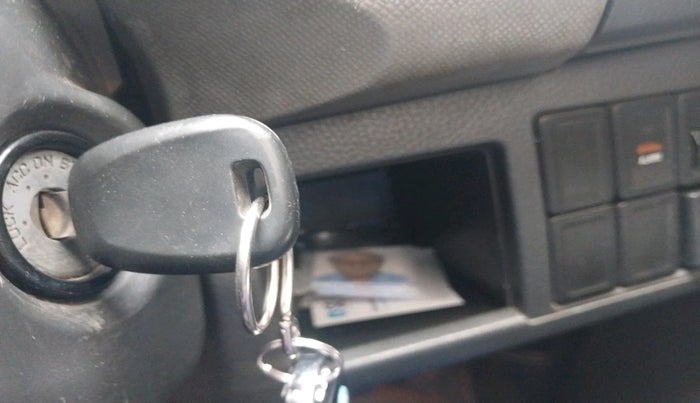 2011 Maruti Wagon R 1.0 LXI, Petrol, Manual, 1,92,310 km, interior