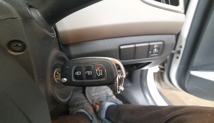 2017 Hyundai Creta SX 1.6 DIESEL, Diesel, Manual, 1,01,880 km, interior