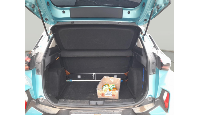 2024 Tata NEXON CREATIVE + SUNROOF DUAL TONE 1.2 PETROL, Petrol, Manual, 7,981 km, exterior
