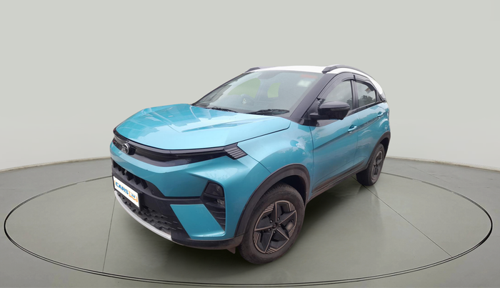 2024 Tata NEXON CREATIVE + SUNROOF DUAL TONE 1.2 PETROL, Petrol, Manual, 7,981 km, exterior
