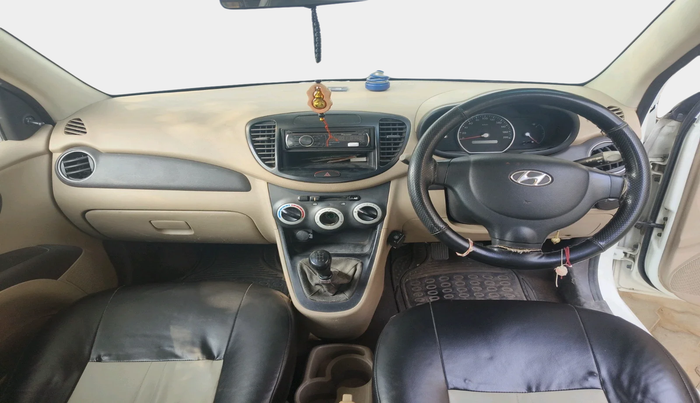 2010 Hyundai i10 ERA 1.1, Petrol, Manual, 1,61,042 km, interior