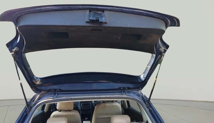 2014 Volkswagen Polo COMFORTLINE 1.5L, Diesel, Manual, 2,18,250 km, exterior