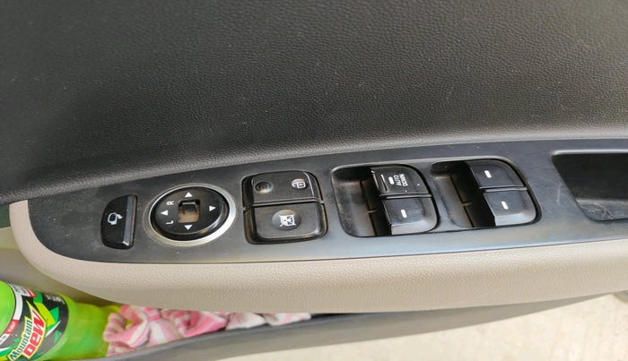 2014 Hyundai Grand i10 SPORTZ 1.2 KAPPA VTVT, Petrol, Manual, 52,888 km, interior