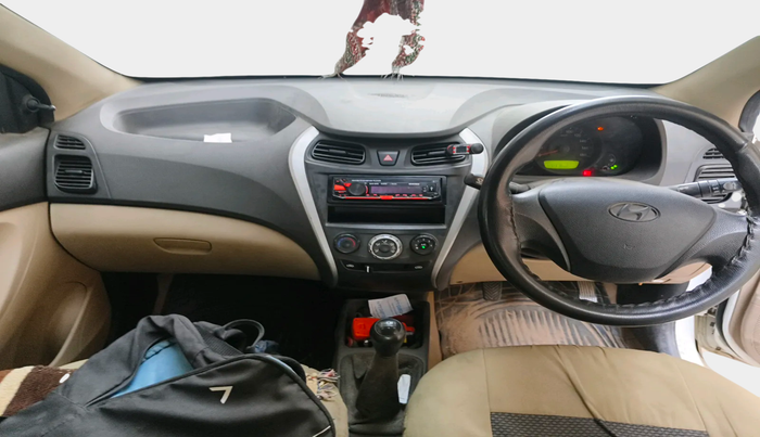 2016 Hyundai Eon ERA +, Petrol, Manual, 1,20,376 km, interior
