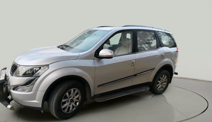 2017 Mahindra XUV500 W10, Diesel, Manual, 1,22,566 km, exterior
