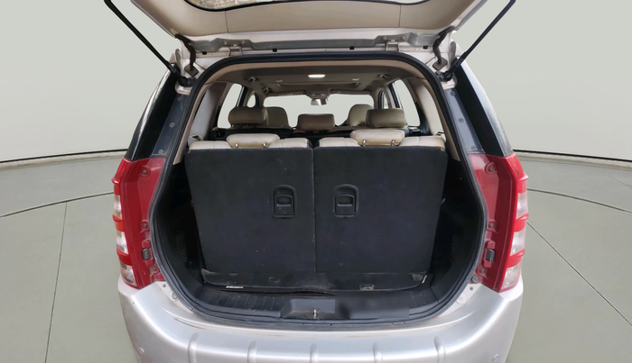 2017 Mahindra XUV500 W10, Diesel, Manual, 1,22,566 km, exterior