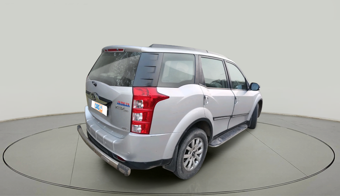 2017 Mahindra XUV500 W10, Diesel, Manual, 1,22,566 km, exterior