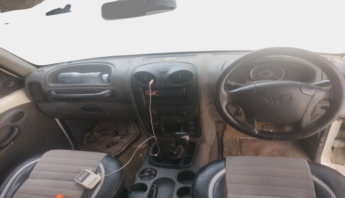 2013 Mahindra Scorpio LX, Diesel, Manual, 1,75,438 km, interior