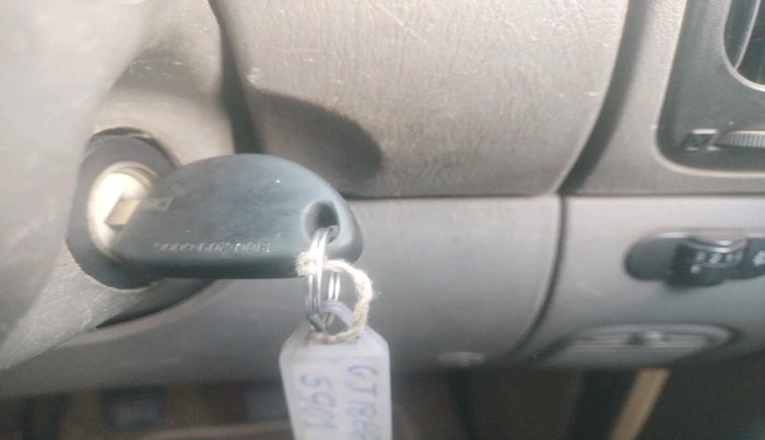 2013 Mahindra Scorpio LX, Diesel, Manual, 1,75,438 km, interior