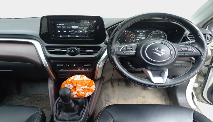 2024 Maruti Grand Vitara DELTA SMART HYBRID, Petrol, Manual, 15,828 km, interior