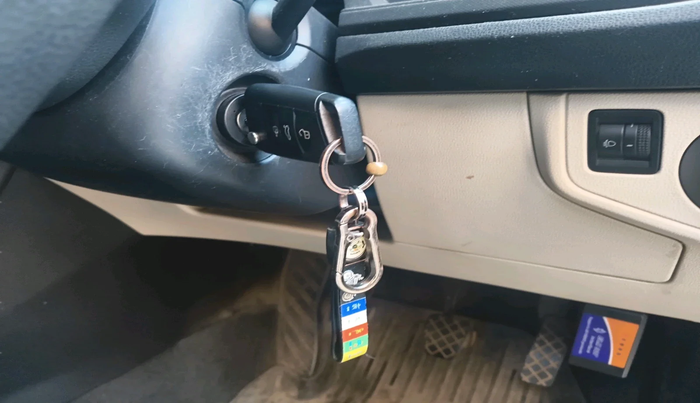 2022 Volkswagen VIRTUS COMFORTLINE TSI 1.0 MT, Petrol, Manual, 33,069 km, interior