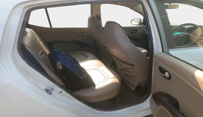 2011 Hyundai i10 MAGNA 1.2, Petrol, Manual, 39,514 km, interior