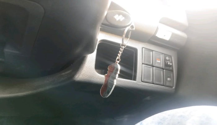 2012 Maruti Wagon R 1.0 VXI, Petrol, Manual, 1,05,011 km, interior