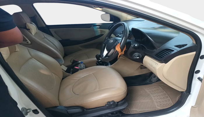 2017 Hyundai Verna 1.6 VTVT S, Petrol, Manual, 1,34,028 km, interior