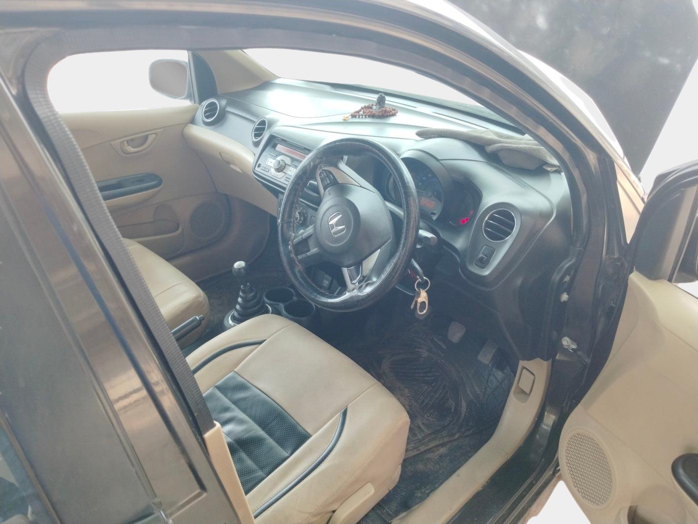 2015 Honda Amaze 1.2L I-VTEC S, Petrol, Manual, 86,127 km, interior