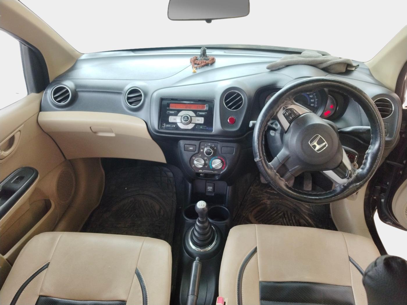 2015 Honda Amaze 1.2L I-VTEC S, Petrol, Manual, 86,127 km, interior