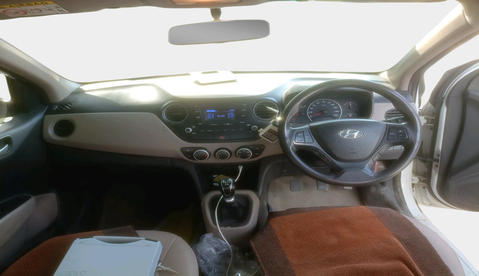 2016 Hyundai Grand i10 SPORTZ 1.1 CRDI, Diesel, Manual, 1,99,604 km, interior