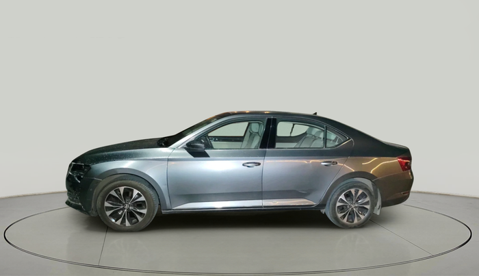 2022 Skoda Superb L&K 2.0 TSI AT, Petrol, Automatic, 48,749 km, exterior