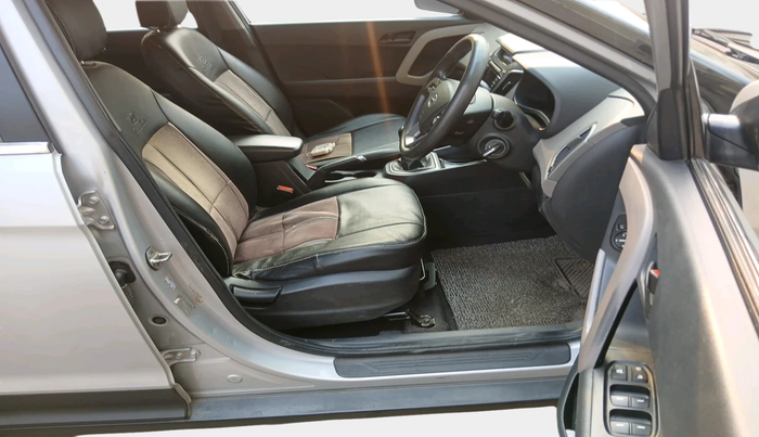 2017 Hyundai Creta E PLUS 1.6 PETROL, Petrol, Manual, 1,04,708 km, interior